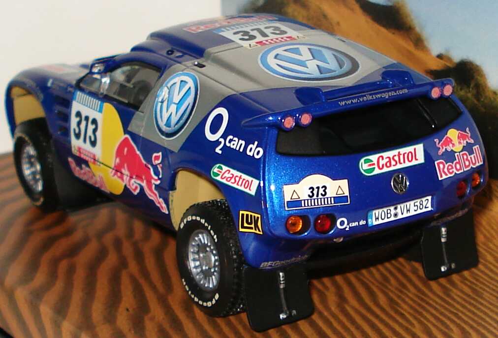Foto 1:43 VW Race Touareg 2005 Rallye Dakar VW, Red Bull Nr.313, Kankkunen/Repo Werbemodell Minichamps 7L0099400PD313