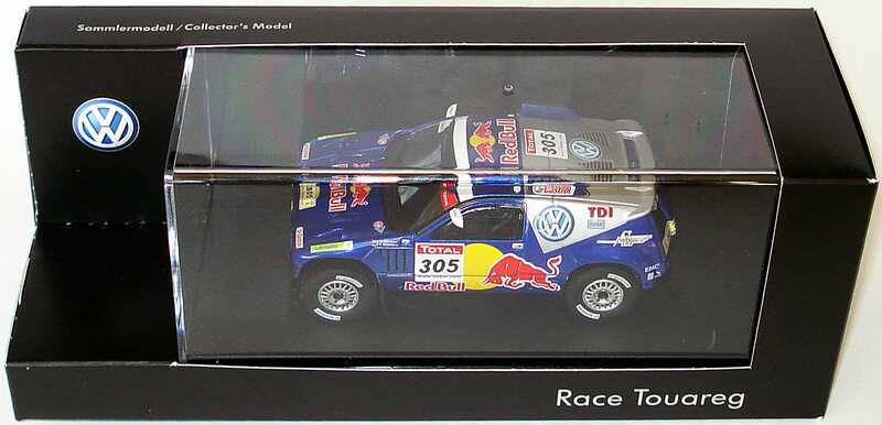 Foto 1:43 VW Race Touareg 2 Rallye Dakar 2009 Red Bull Nr.305, de Villiers / von Zitzewitz  Werbemodell Norev 7L609930098P