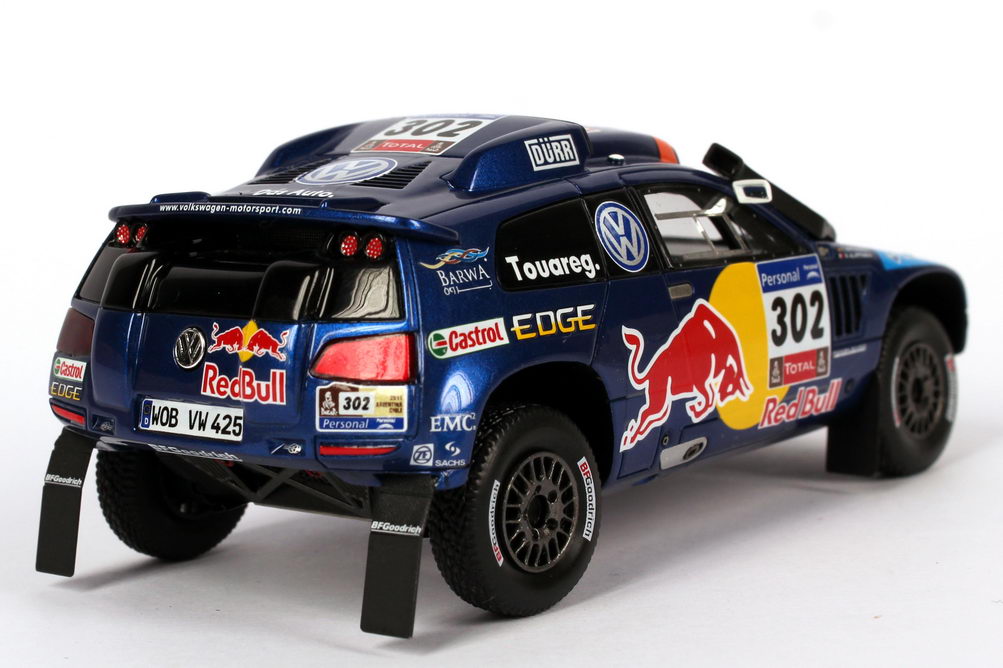 Foto 1:43 VW Race Touareg 3 Rallye Dakar 2011 Red Bull Nr.302, Al-Attiyah / Gottschalk  Werbemodell Spark 7L6099300B98P