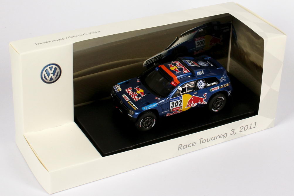 Foto 1:43 VW Race Touareg 3 Rallye Dakar 2011 Red Bull Nr.302, Al-Attiyah / Gottschalk  Werbemodell Spark 7L6099300B98P