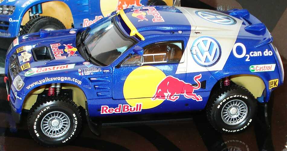Foto 1:43 VW Race Touareg VW, Red Bull, O2 (Presentation Essen Motor Show 2004) (1 of 1056) Minichamps 436045300