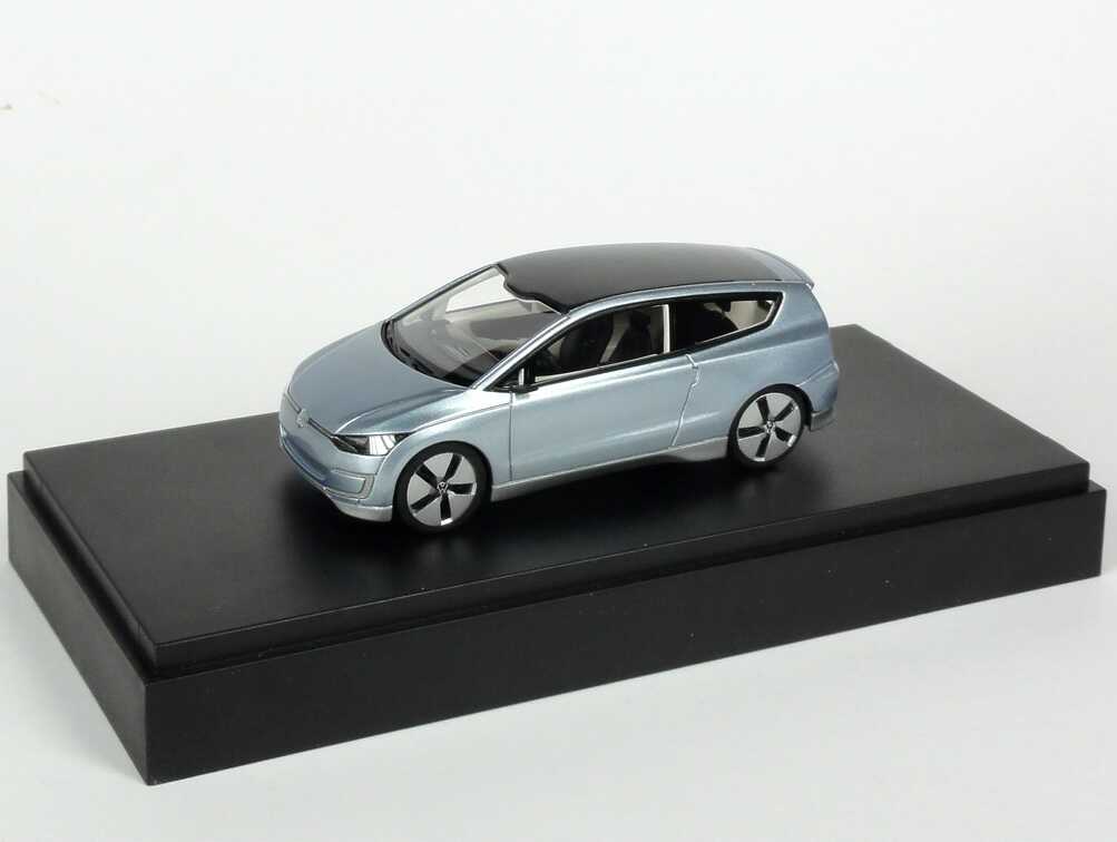 Foto 1:43 VW Studie UP! Lite eisblau-met. Los Angeles 2009 Werbemodell Looksmart 1S1099300E832