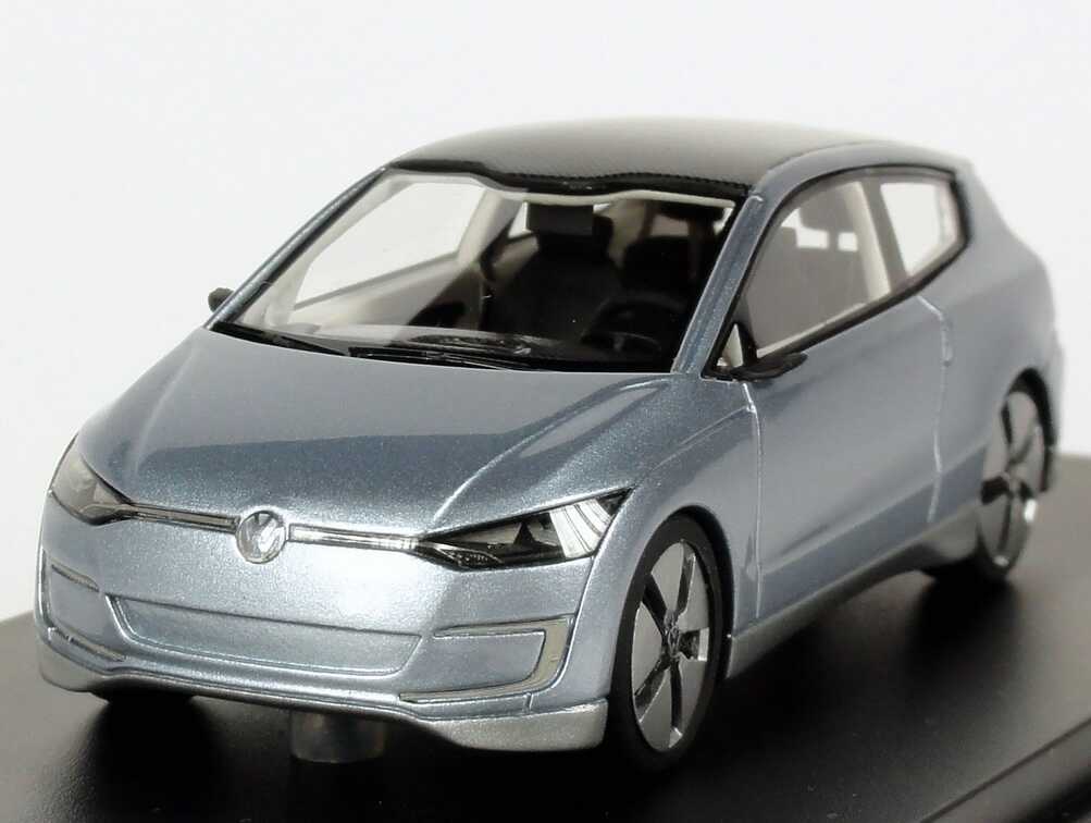 Foto 1:43 VW Studie UP! Lite eisblau-met. Los Angeles 2009 Werbemodell Looksmart 1S1099300E832