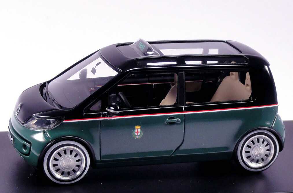 Foto 1:43 VW Studie UP! Taxi grün, Hannover Messe 2010 Werbemodell Looksmart 1S1099300DJMC