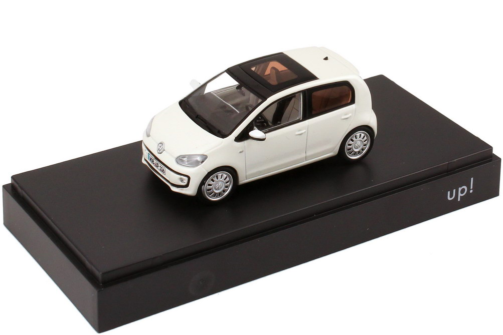 Foto 1:43 VW Up! 4-Türer oryx-weiß-perlmutteffekt Werbemodell Schuco 1S40993000K1