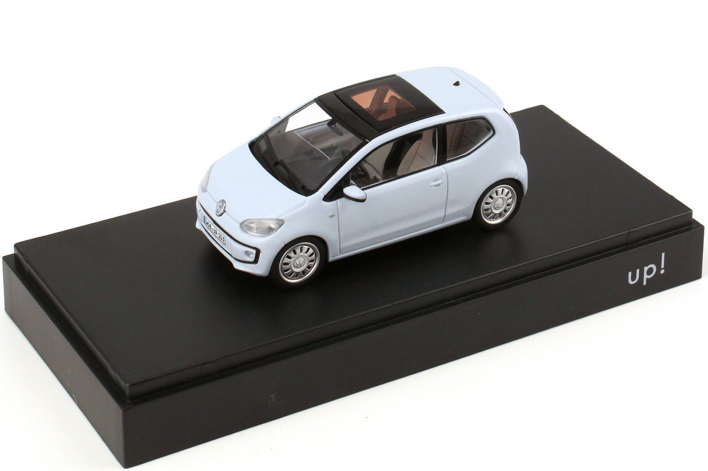 Foto 1:43 VW Up! 2-Türer light-blue Werbemodell Schuco 1S3099300OHN