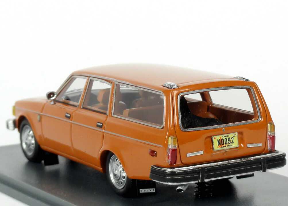 Foto 1:43 Volvo 145 Kombi (US Version) 1971 orange NEO Scale Models 43092