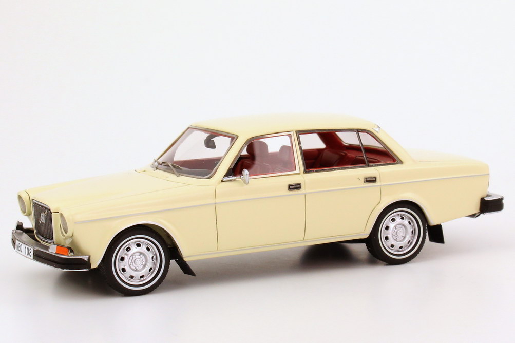 Foto 1:43 Volvo 164 (US Version) 1974 creme-weiß NEO Scale Models 43108