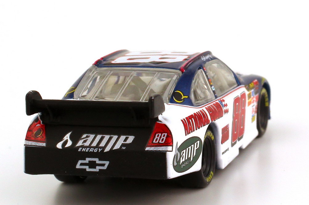 Foto 3Inch 1:64 Chevrolet Impala SS NASCAR 2008 Hendrick Motorsports, National Guard, AMP Nr.88, Dale Earnhardt Jr. (Daytona 500 Edition) Winners Circle 70761