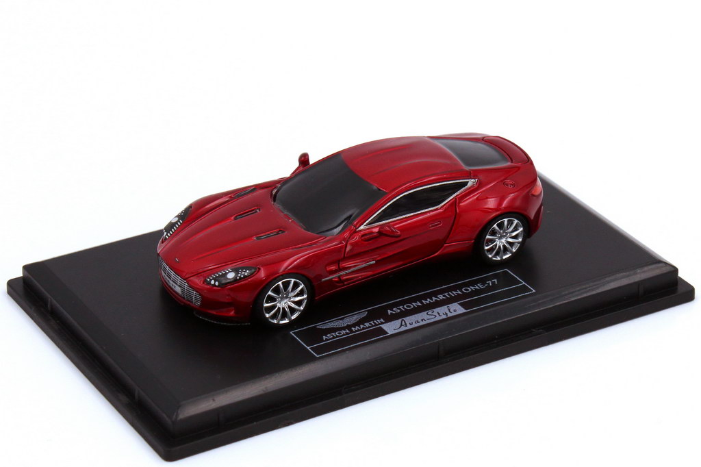 Foto 1:87 Aston Martin One-77 rot-met. - FrontiArt FHO10
