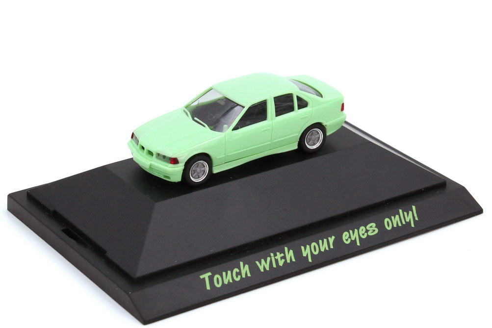 Foto 1:87 BMW 3er 325i E36 mintgrün - Touch with your eyes only - herpa