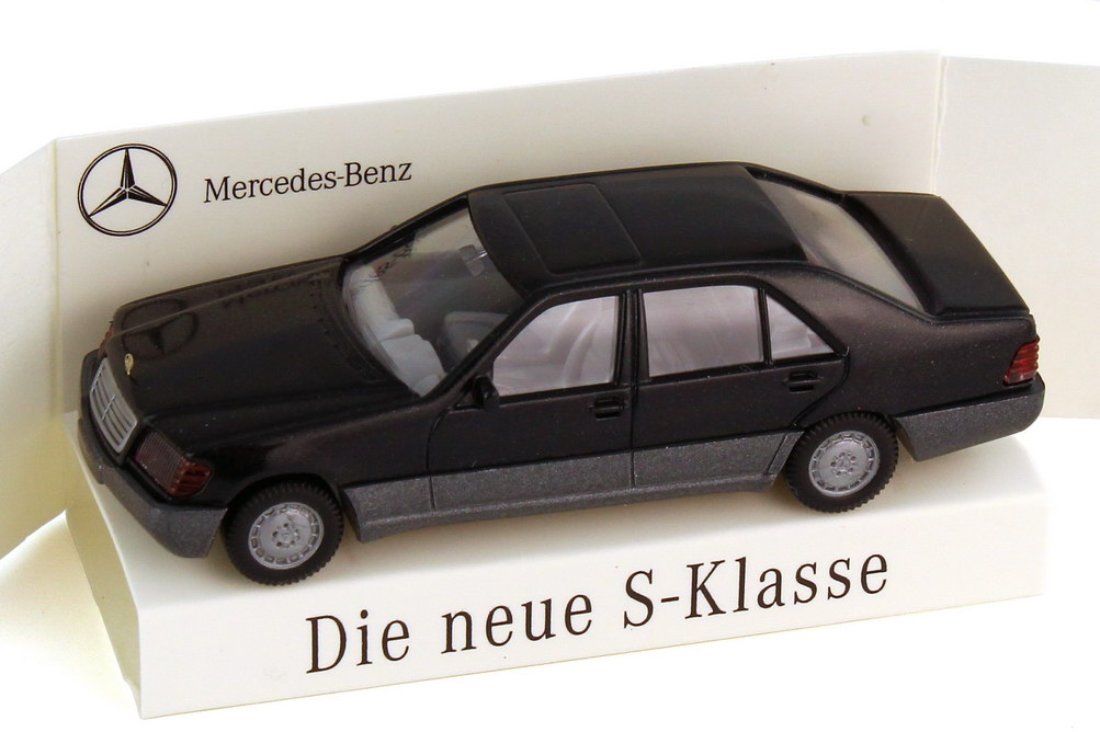 Foto 1:87 Mercedes-Benz S-Klasse 500SEL W140 blauschwarz-met. - Die neue S-Klasse - Wiking