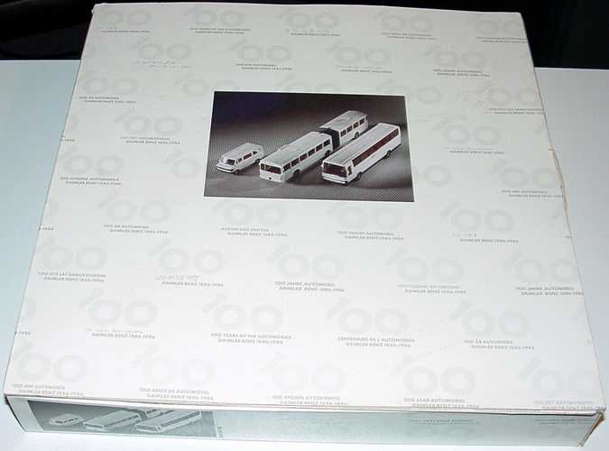 Foto 1:87 100 Jahre Automobil Daimler Benz 1886-1986 (207D Bus Hochdach + O 305 G + O 303 RHD) Wiking 6840641100