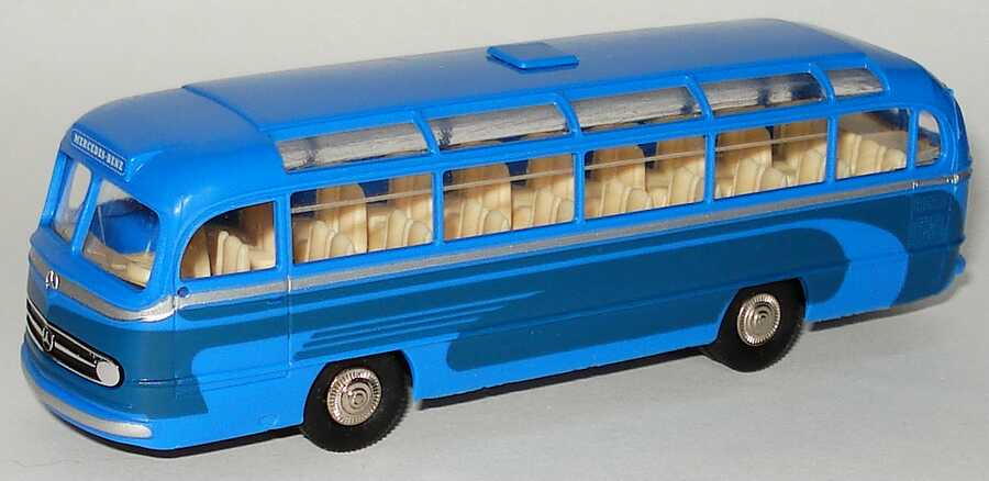 Foto 1:87 100 Jahre Omnibus - Mercedes-Benz Omnibusse in Stadt und Land Setpackung (Mercedes Motorbus + O 319 + O 321 + O 303 RHD + O 404 RH) Werbemodell - Version Land Wiking