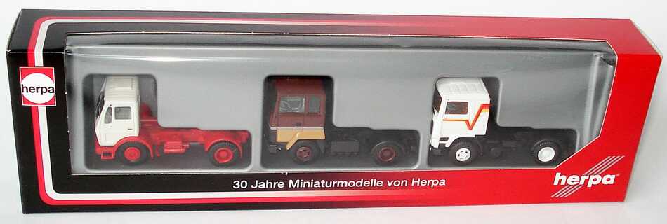 Foto 1:87 30 Jahre Miniaturmodelle von Herpa - Sattelzugmaschinen-Setpackung (Mercedes kurz + Ford Transcontinental + Volvo F12) herpa 289528