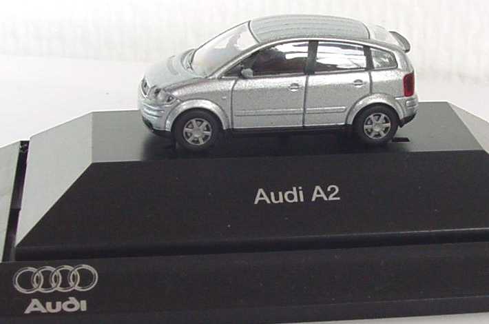 Foto 1:87 Audi A2 silber-met. Werbemodell Rietze