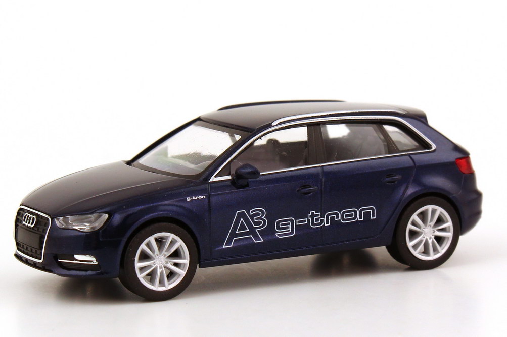 Foto 1:87 Audi A3 Sportback g-tron (8V) 2013 estoril-blau-met. Werbemodell herpa 5011303032