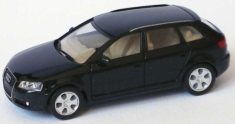 Foto 1:87 Audi A3 Sportback schwarzgrün-met. herpa 033305