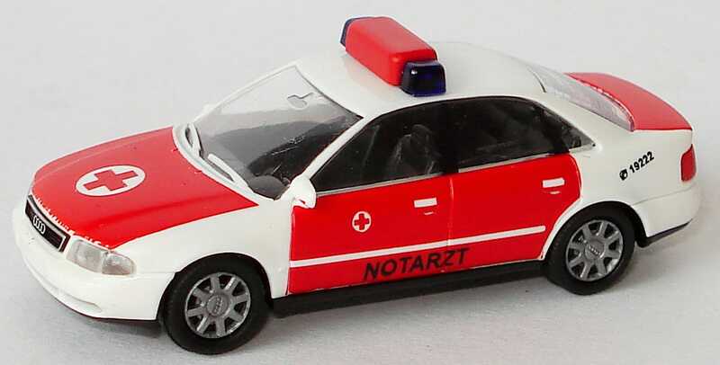 Foto 1:87 Audi A4 (B5) NEF Notarzt weiß/rot Rietze 50651