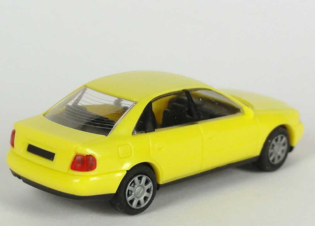 Foto 1:87 Audi A4 (B5) neongelb Werbemodell  Verpackungsaufdruck Vorsprung durch Technik Rietze