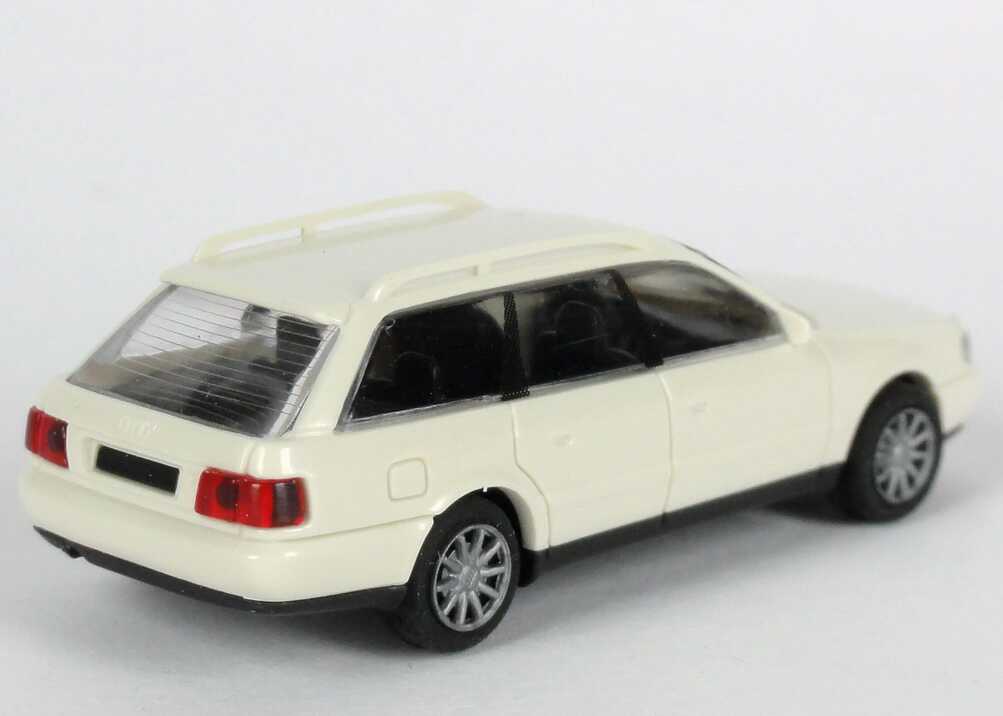 Foto 1:87 Audi A6 Avant (C4) weiß Werbemodell Verpackungsaufdruck Vorsprung durch Technik Rietze