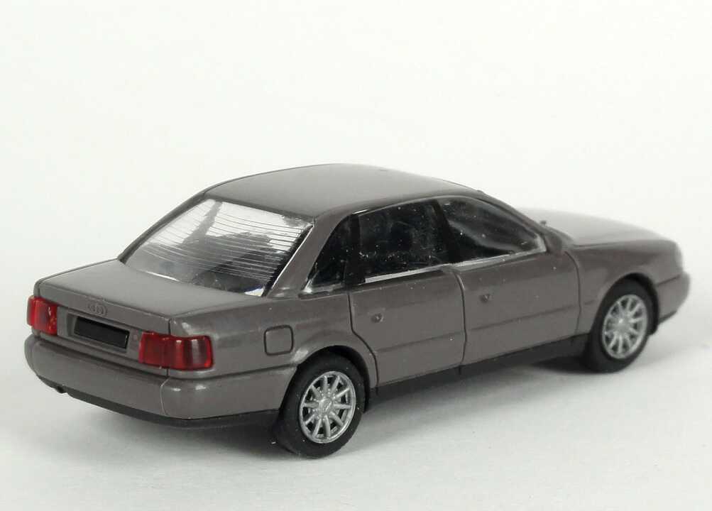 Foto 1:87 Audi A6 (C4) dunkelgrau Werbemodell Verpackungsaufdruck Vorsprung durch Technik Rietze