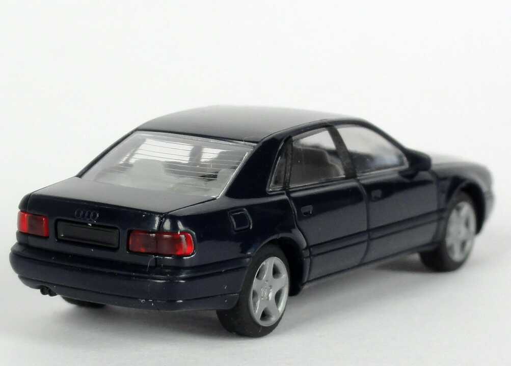 Foto 1:87 Audi A8 (D2) dunkelblau Werbemodell Verpackungsaufdruck Vorsprung durch Technik Rietze 2000000020003
