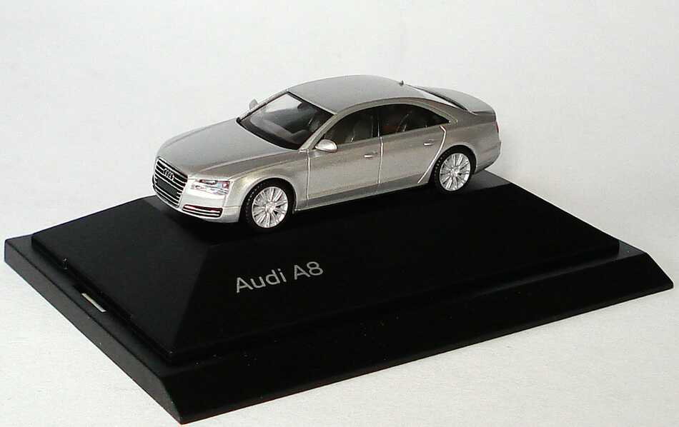 Foto 1:87 Audi A8 (Typ D4 2010) eissilber-met. Werbemodell herpa 5011008112