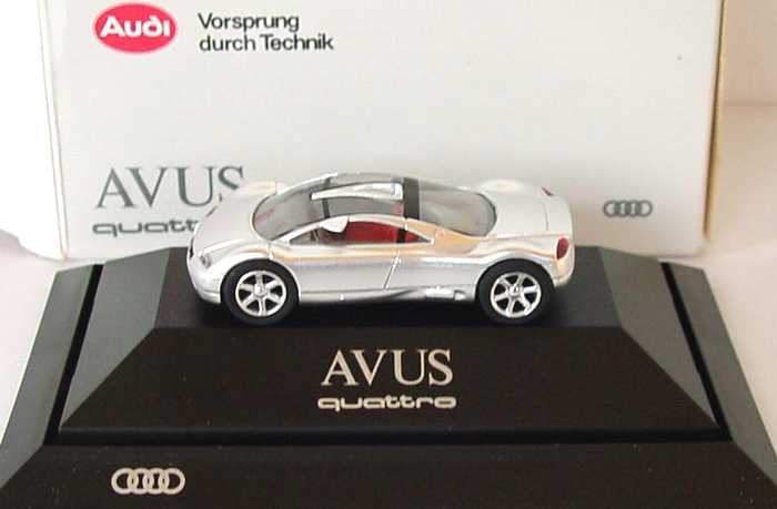 Foto 1:87 Audi Avus quattro chrom Werbemodell (Sockel mit Ringe-Logo) Rietze