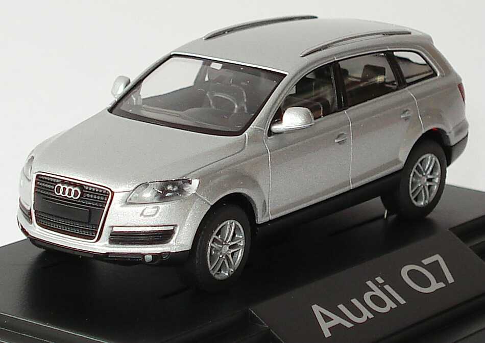 87 Audi Q7 4.7 FSI quattro lichtsilber silber silver   Dealer 