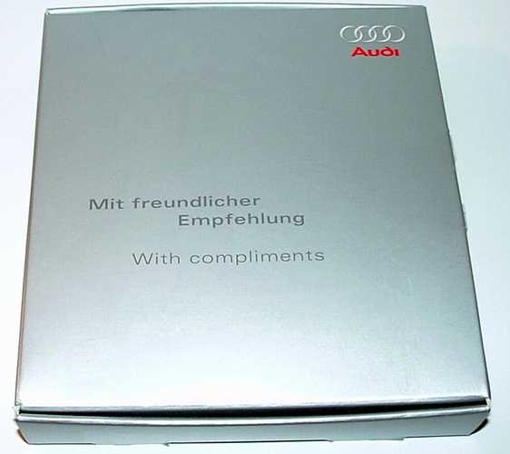 Foto 1:87 Audi Set Mit freundlicher Empfehlung (Audi A4 blau-met. + Autounion Typ C + CD) Rietze