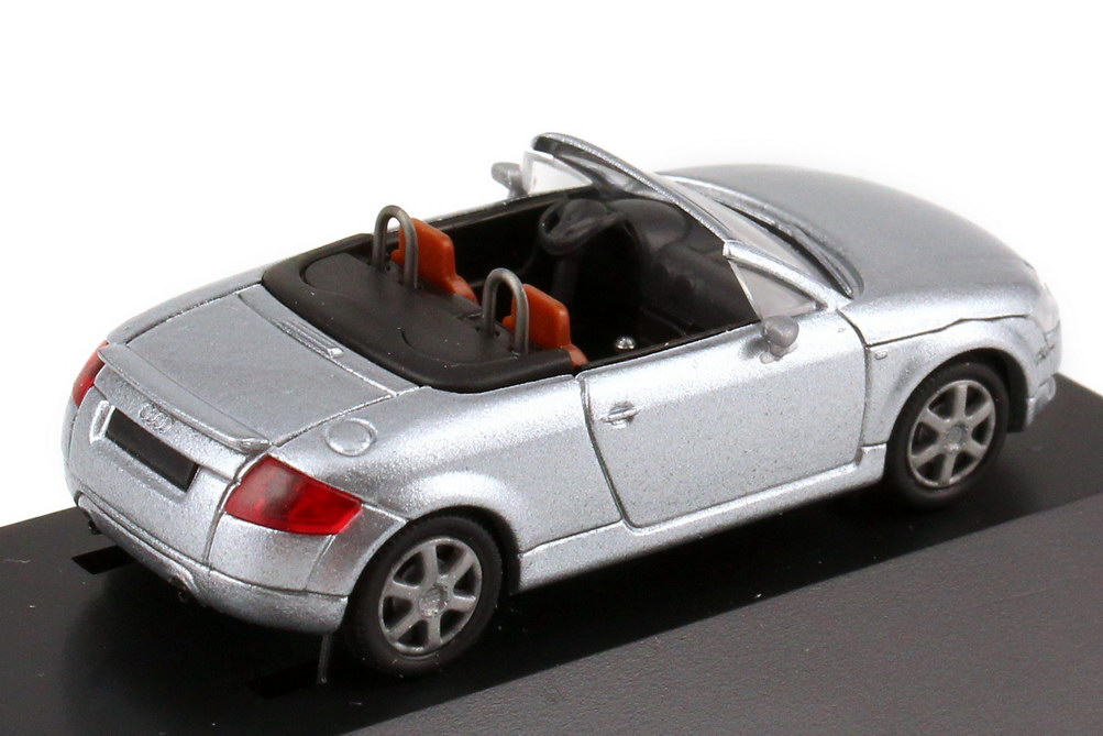Foto 1:87 Audi TT Roadster (8N) mit Heckspoiler silber-grau-met. AARU Unfallforschung Werbemodell Rietze