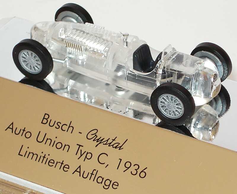 Foto 1:87 Auto-Union Typ C (1936) Crystal (transparent auf verchromtem Sockel) Busch 46905