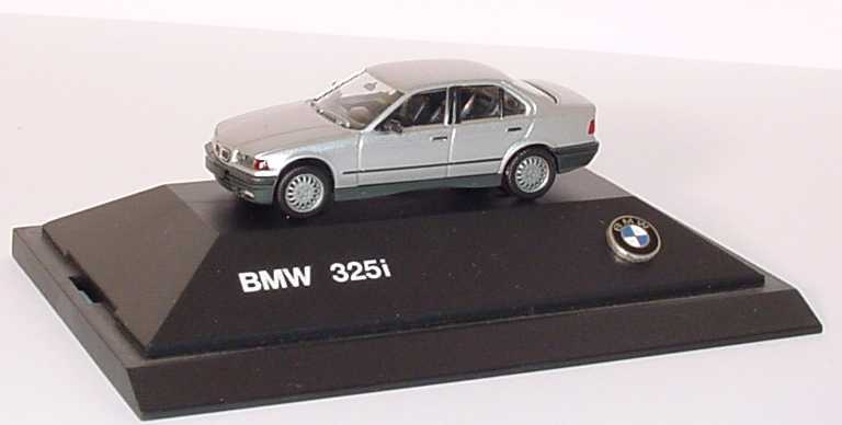 Foto 1:87 BMW 325i (E36) silber-met. Werbemodell (plastisches BMW-Logo auf Sockel) herpa 82229417774