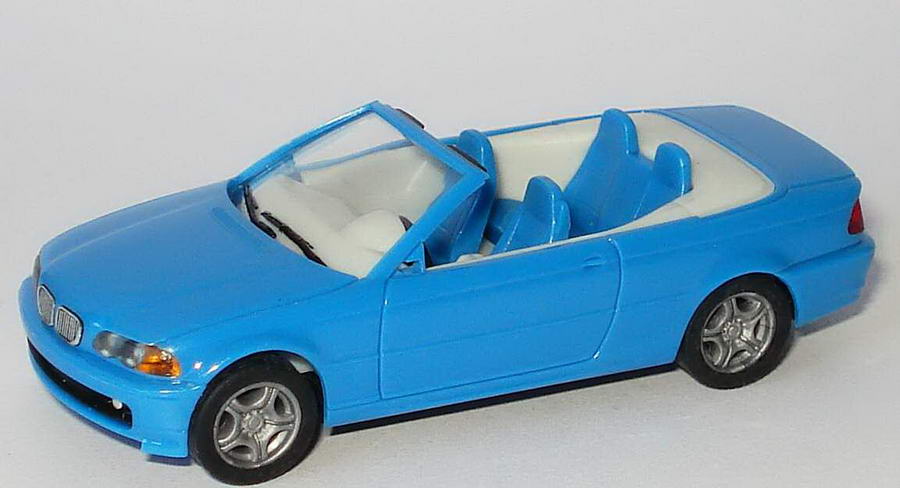 Foto 1:87 BMW 328i Cabrio (E46) hellblau, Sitze blau herpa 151672