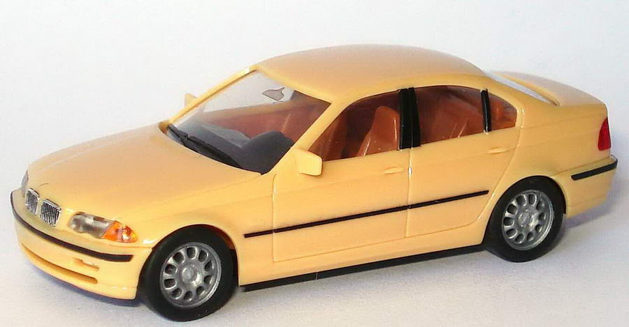 Foto 1:87 BMW 328i (E46) beige herpa 022545/150743