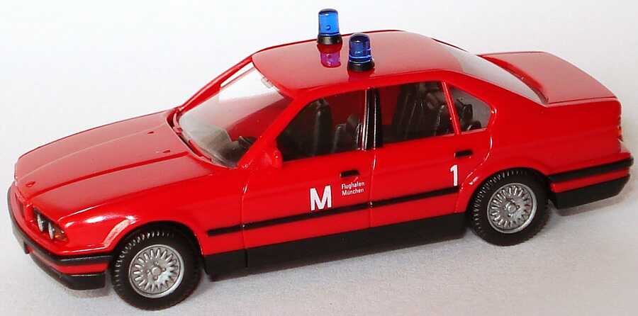 Foto 1:87 BMW 520i (E34) Feuerwehr Flughafen München Wiking 60003