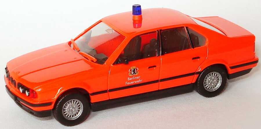 Foto 1:87 BMW 525i (E34) Berliner Feuerwehr tagesleuchtrot herpa