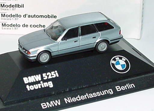 Foto 1:87 BMW 525i touring silber-met. BMW Niederlassung Berlin Werbemodell herpa