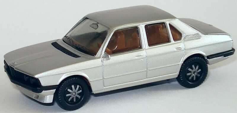 Foto 1:87 BMW 528i (E12) mit Frontspoiler silber-met. herpa 3015