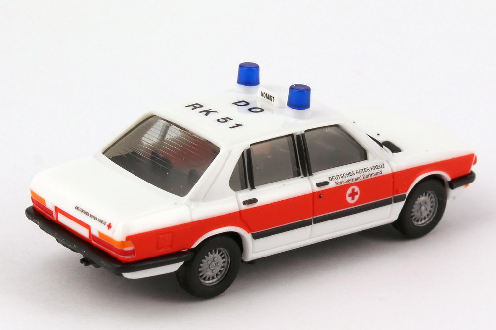 Foto 1:87 BMW 5er E28 528i Notarzt NEF DRK Dortmund DO RK51 Intermodellbau Dortmund 2010 - herpa 295826