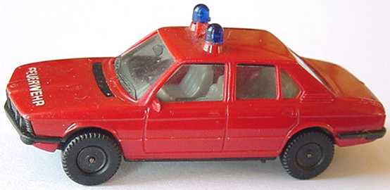 Foto 1:87 BMW 528i (E12) Feuerwehr rot (Lautsprecher rot, IA grau) herpa 4051