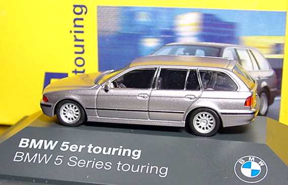 Foto 1:87 BMW 528i touring (E39) lachssilber-met. Werbemodell herpa 80419420694