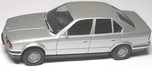 Foto 1:87 BMW 535i (E34) silber-met. herpa 3065