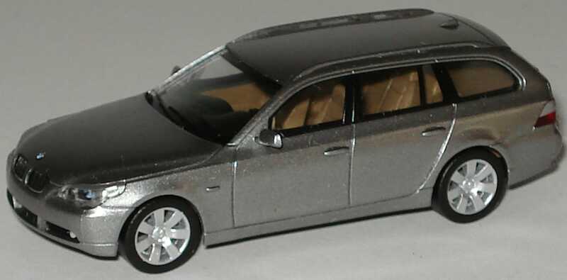 Foto 1:87 BMW 5er touring (E61) silbergrau-met. herpa