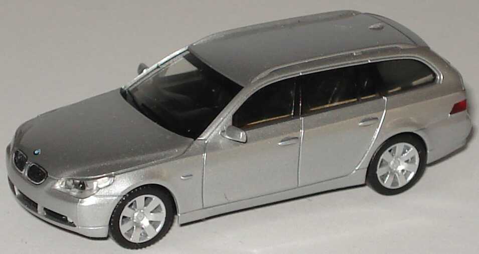Foto 1:87 BMW 5er touring (E61) titansilber-met. herpa