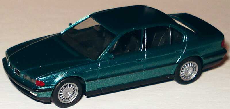 Foto 1:87 BMW 740i (E38) islandgrün-met. herpa 031646