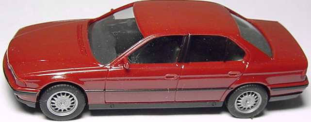 Foto 1:87 BMW 740i (E38) weinrot herpa 021647