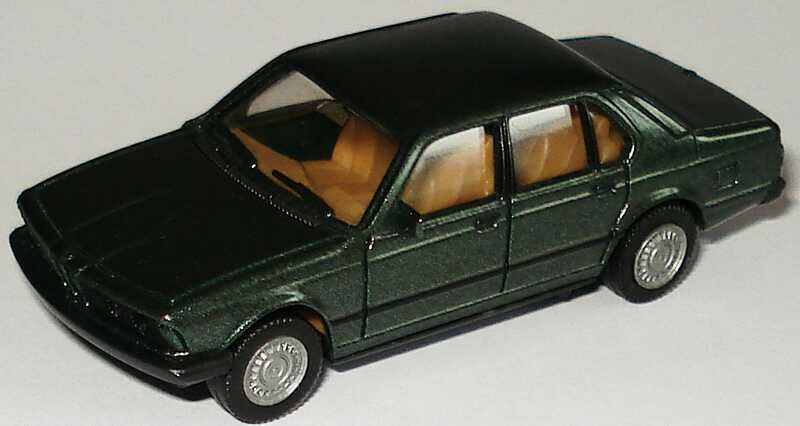 Foto 1:87 BMW 745i (E23) dunkelgrün-met. herpa 3027