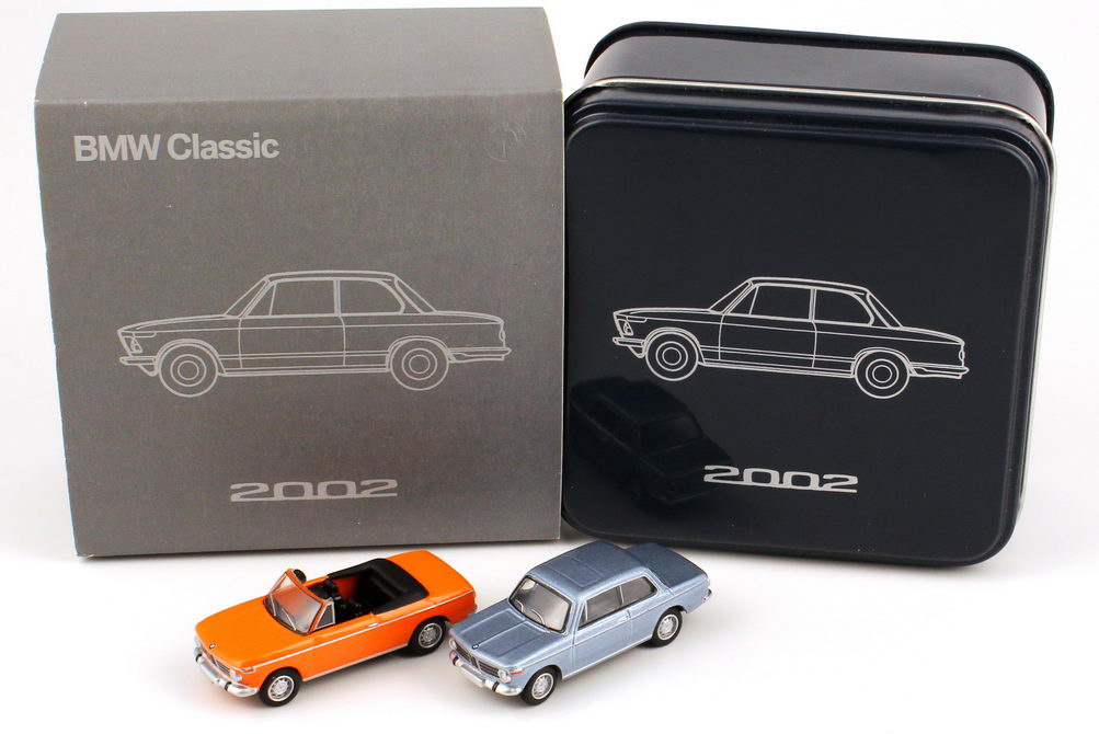 Foto 1:87 BMW Classic Set-Packung Youngtimer BMW 2002 (BMW 2002ti fjord-blau-met. + BMW 2002ti Cabrio phönix-orange) Werbemodell BUB 80412186350